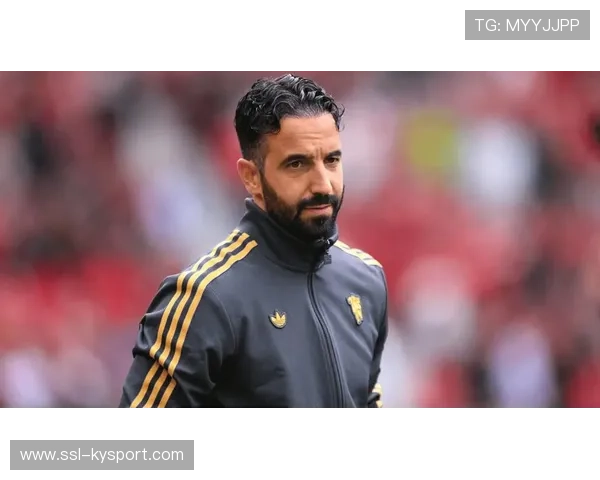 曼联换帅后战术体系重构，卡里克借鉴阿莫林思路