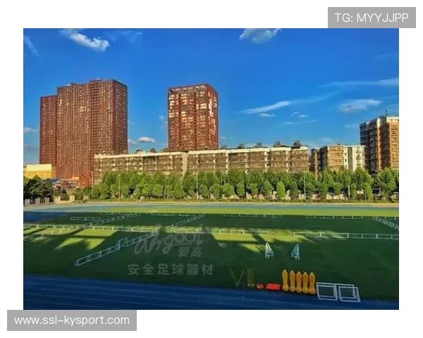 校园足球安全指南发布：防中暑脱水条款更新